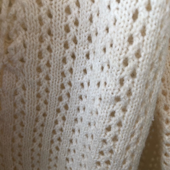 NWOT Ivory Crochet Cardigan M - Picture 5 of 9